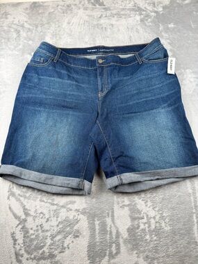 NEW Old Navy Shorts Curvy Bermuda Mojave Denim Women’s Sz 20 Regular Plus Blue